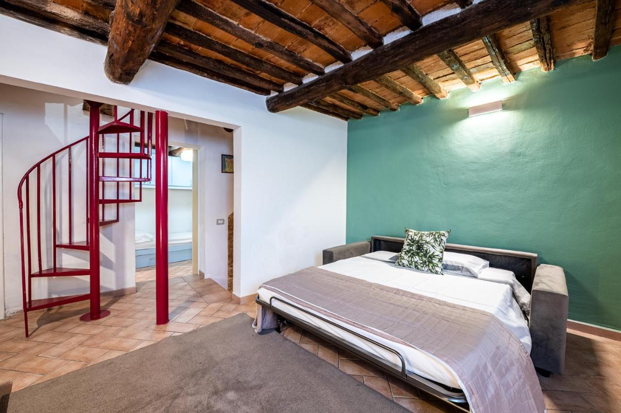 Suite 35 Nel Centro Storico Di Siena In The Historic Center Of Siena Exterior photo
